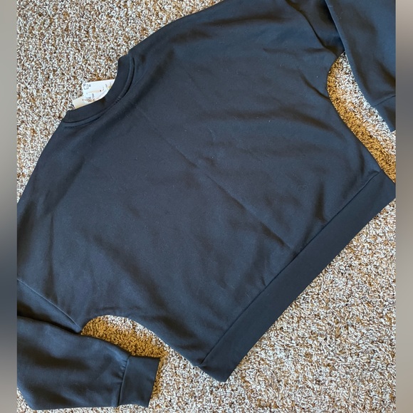 Adidas Cropped Sweatshirt Women’s Large Black Embroidered White Logo NWT - Picture 7 of 8